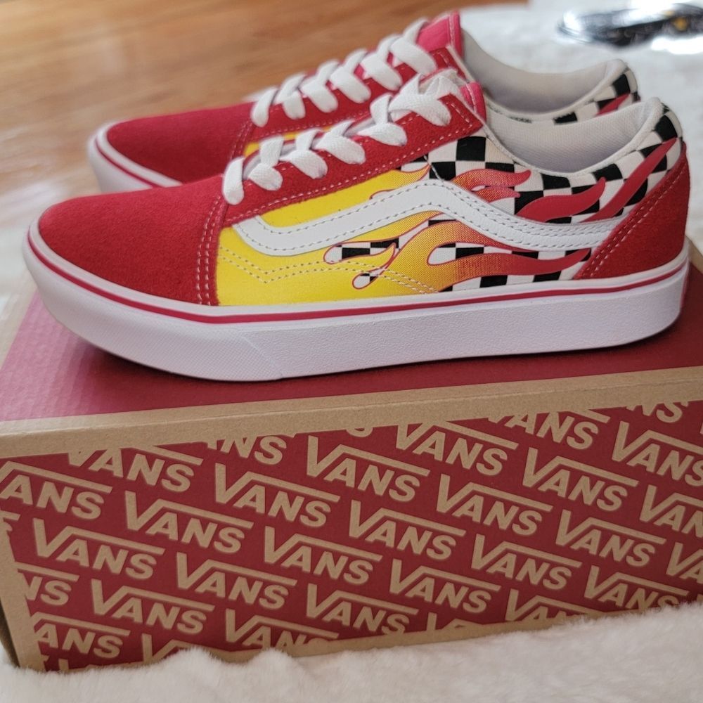 VANS Old Skool Flames ComfyCush Low Checkerboard Skate Shoes Size 5.5Y / Wmn 7
